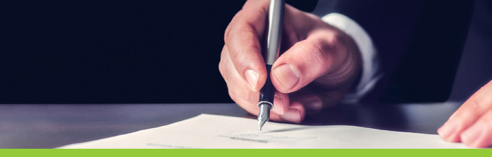 Quand vous signez un contrat, serait-ce important d’avoir un avocat présent ?